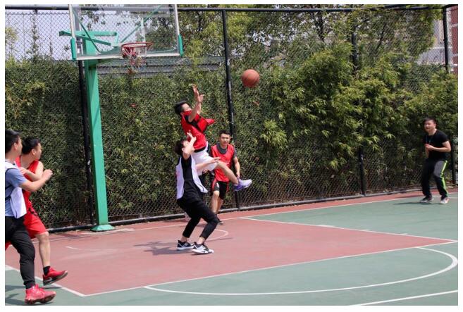 全員健身，這家公司籃球高手多達(dá)30個？